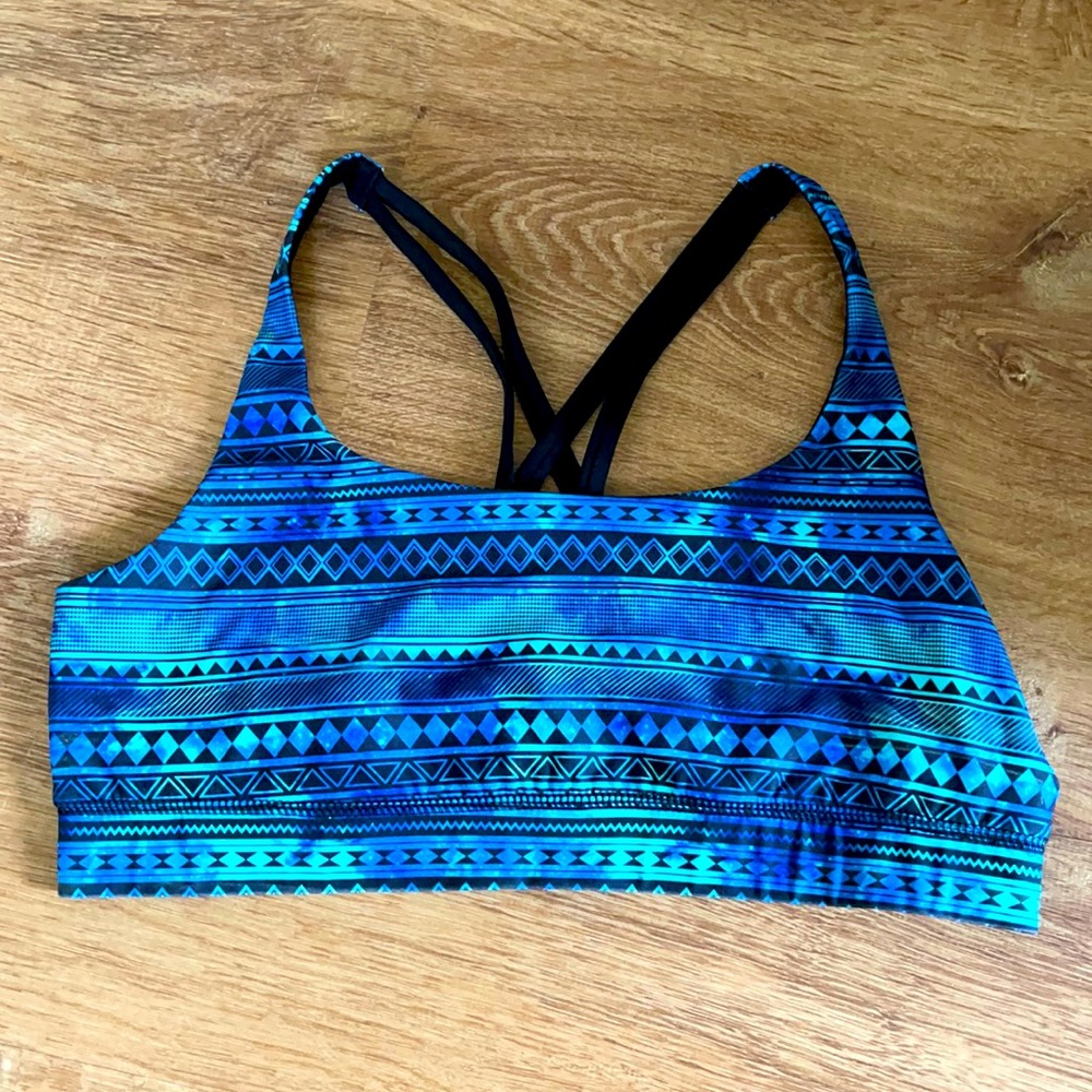 Aperture Active blue sports bra. Size L. NEVER WORN.